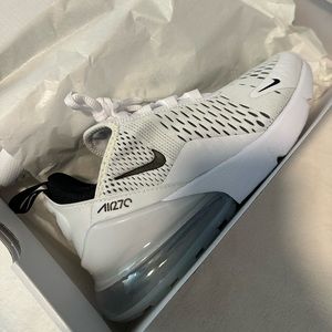 Nike Air Max 270 size 6.5 New in Box!